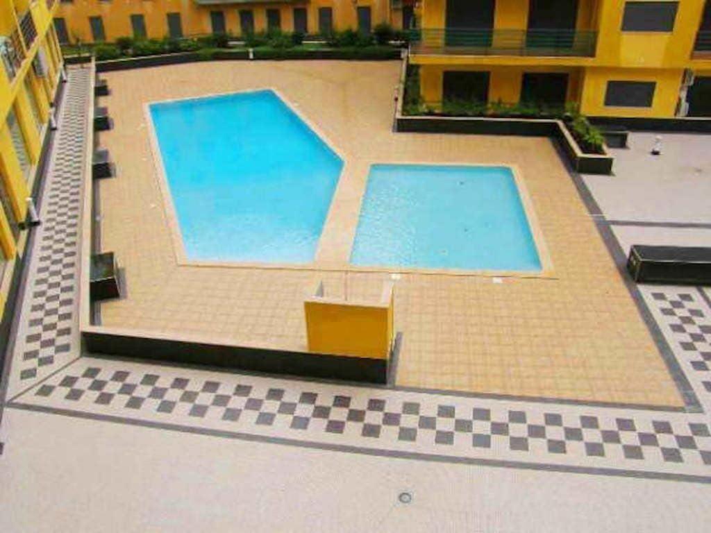 Luxury Two Br Pool View Beach Side Apartment At Algarve'S Longest Beach Armação de Pêra Dış mekan fotoğraf