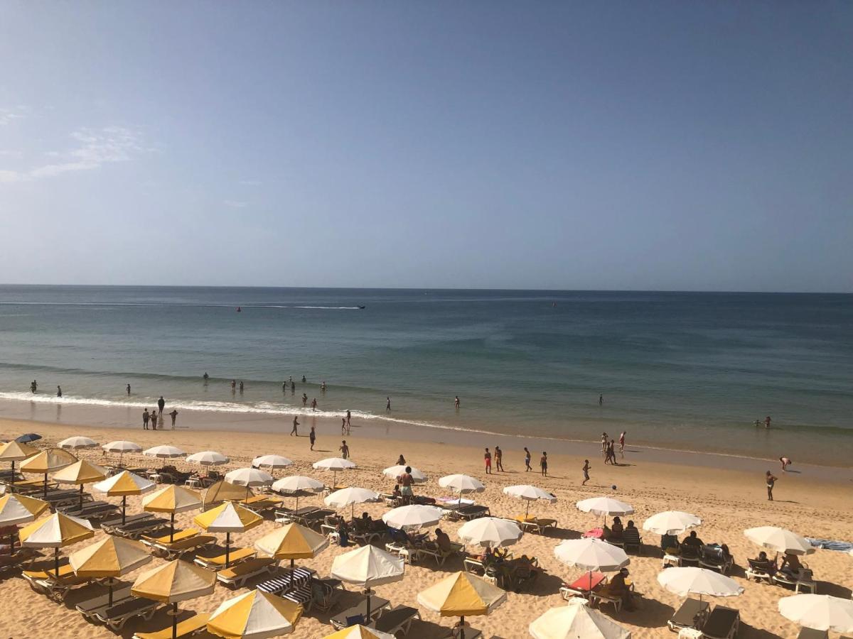 Luxury Two Br Pool View Beach Side Apartment At Algarve'S Longest Beach Armação de Pêra Dış mekan fotoğraf